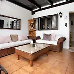 Dom wakacyjny Casa Lancelot Tinajo